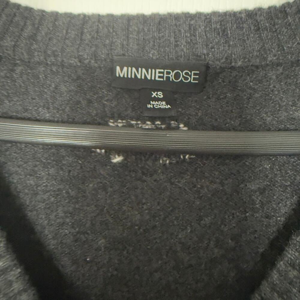 MINNIE ROSE 100% Cashmere Lip Print Sweater Black V-Neck Size XS - Picture 7 of 7